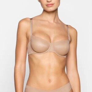 Skim no show molded unlined balconette bra- 34 DD